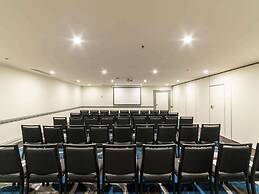 Pullman Cairns International