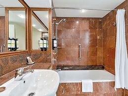 Pullman Cairns International