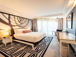 Pullman Cairns International