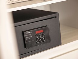 Pullman Cairns International