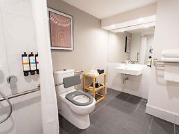 Pullman Cairns International