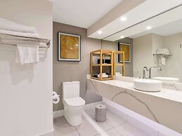 Pullman Cairns International