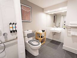 Pullman Cairns International