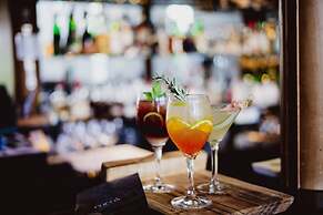 Pullman Cairns International