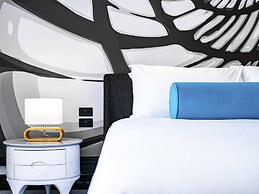 Pullman Cairns International