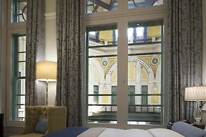 The Tokyo Station Hotel