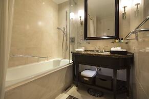 The Tokyo Station Hotel