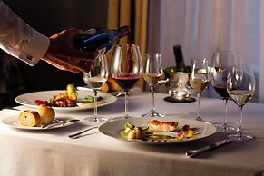 The Tokyo Station Hotel