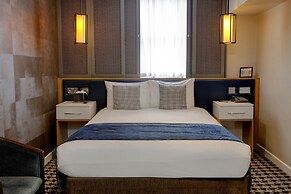 Corus Hyde Park Hotel