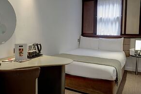 Corus Hyde Park Hotel