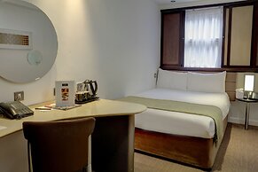 Corus Hyde Park Hotel