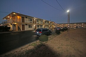 Royal Inn Charlotte Airport Hotel