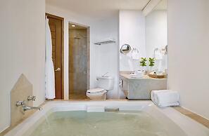 Villa Premiere Boutique Hotel & Romantic Getaway