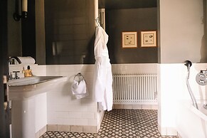 The Lygon Arms - an Iconic Luxury Hotel