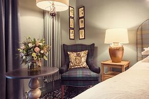 The Lygon Arms - an Iconic Luxury Hotel