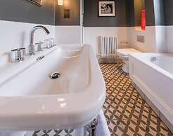 The Lygon Arms - an Iconic Luxury Hotel