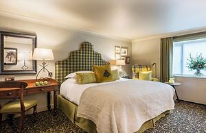 The Lygon Arms - an Iconic Luxury Hotel