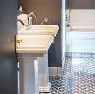 The Lygon Arms - an Iconic Luxury Hotel