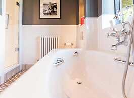The Lygon Arms - an Iconic Luxury Hotel