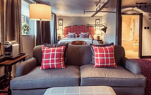 The Lygon Arms - an Iconic Luxury Hotel