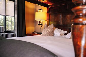 The Lygon Arms - an Iconic Luxury Hotel