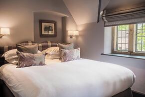 The Lygon Arms - an Iconic Luxury Hotel