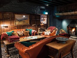 The Lygon Arms - an Iconic Luxury Hotel