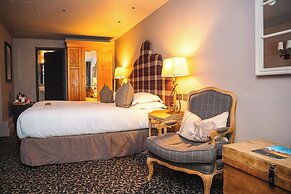 The Lygon Arms - an Iconic Luxury Hotel