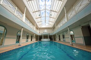 The Lygon Arms - an Iconic Luxury Hotel