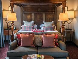 The Lygon Arms - an Iconic Luxury Hotel