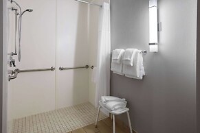 La Quinta Inn & Suites by Wyndham Mooresville