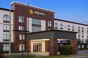 La Quinta Inn & Suites by Wyndham Mooresville