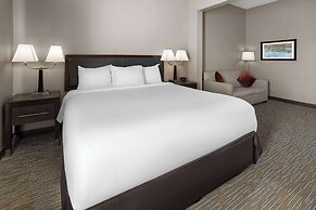 La Quinta Inn & Suites by Wyndham Mooresville