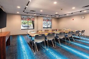 Aloft Columbia Harbison