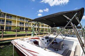 Treasure Island Hotel and Marina