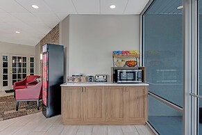 Red Roof Inn & Suites Wilkesboro