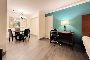 Comfort Inn & Suites Kissimmee by the Parks