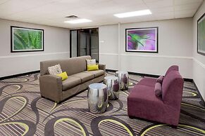 La Quinta Inn & Suites by Wyndham Minneapolis Bloomington W