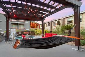 Aiden Austin City Hotel