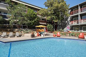 Aiden Austin City Hotel