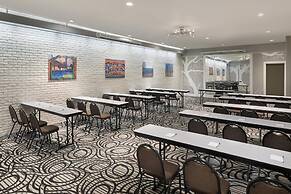 Aiden Austin City Hotel