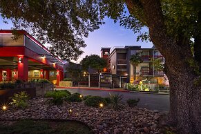 Aiden Austin City Hotel