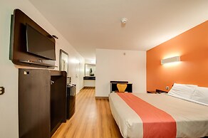 Motel 6 Jennings, LA