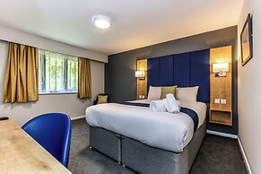 Days Inn by Wyndham Warwick North M40