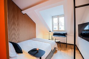 Bob W Munich Old Town