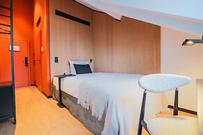 Bob W Munich Old Town