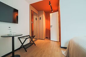 Bob W Munich Old Town