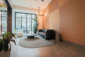 Bob W Munich Old Town