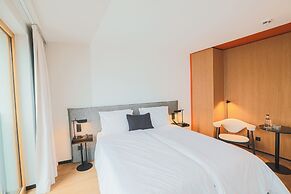 Bob W Munich Old Town