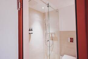 Bob W Munich Old Town